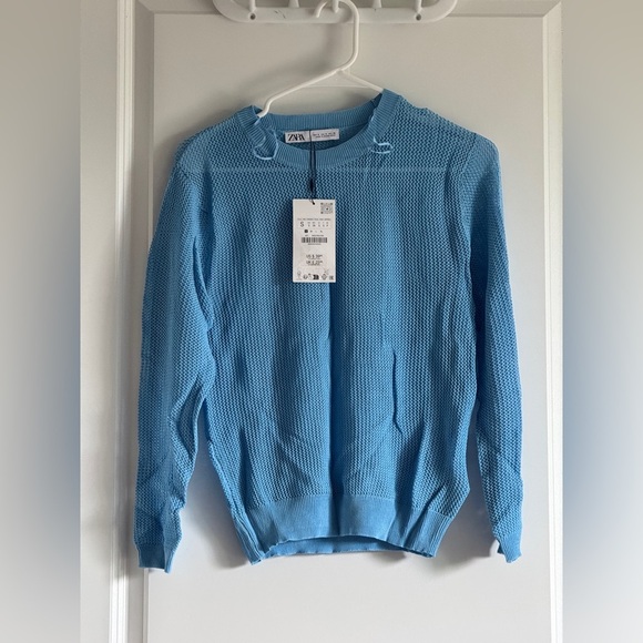 Zara Blue knit top - Picture 2 of 11